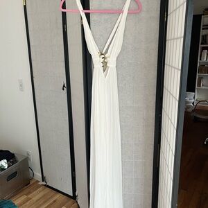 Elegant White Maxi Dress